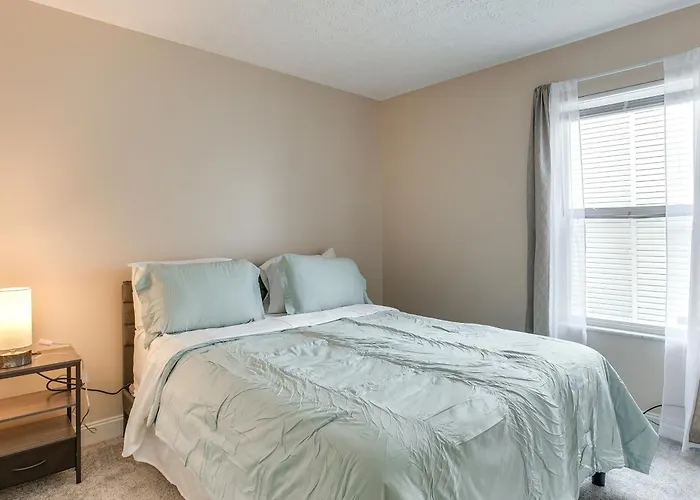 Holiday home 8 Mi To Downtown: Pet-friendly